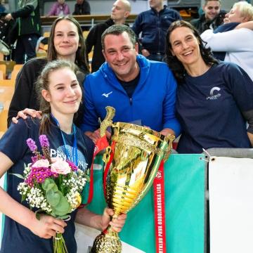 Peti zaporedni naslov državnih prvakinj za odbojkarice Calcit Volleyja (4)
